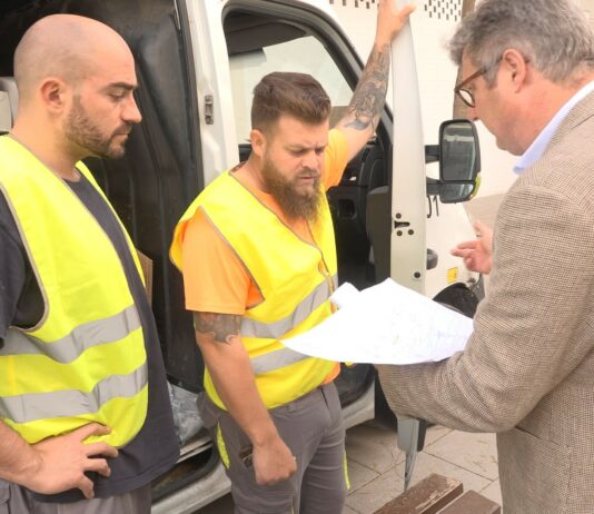 INFORMATIVOS Lunes, 13 Abril: Comienza instalación luminarias públicas, termina actuación Cerro Poetas, resultados deportivos (20:30 h)