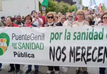 Puente Genil, presente en la multitudinaria manifestación por la sanidad pública, llevada a cabo hoy en Córdoba