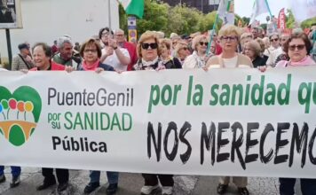 Puente Genil, presente en la multitudinaria manifestación por la sanidad pública, llevada a cabo hoy en Córdoba