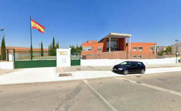 La Guardia Civil ha detenido en nuestra localidad a tres personas de entre 21 y 32 años como presuntos autores de un delito de robo con fuerza cometido en una vivienda
