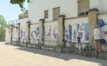 Comienza la elaboración de un mural por la Igualdad en la plaza Charo Prieto