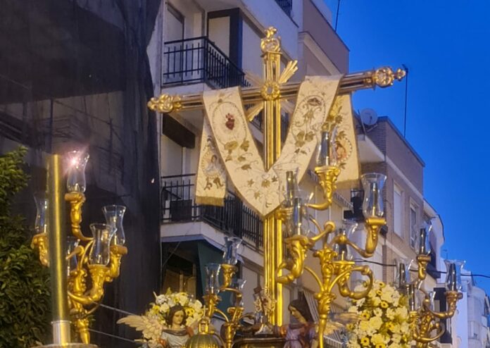 PROCESIÓN SANTA CRUZ 1