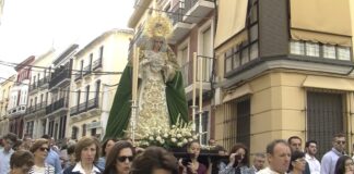 La Virgen de la Victoria volverá a recorrer las calles en rosario de la aurora diez años después