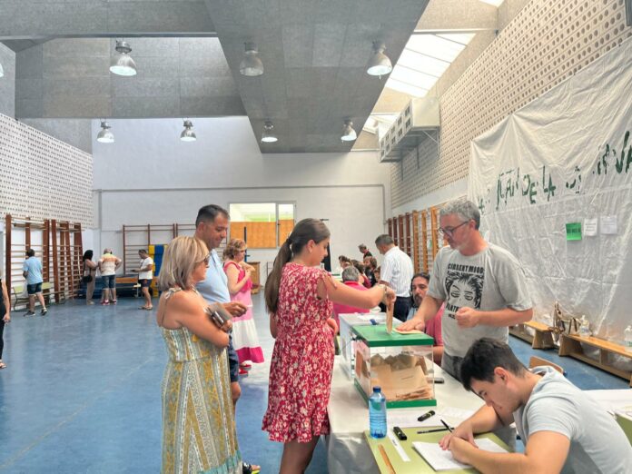 230723-Votos-en-el-IES-Juan-de-la-Cierva