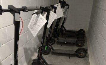 La Policía inmoviliza diez patinetes eléctricos